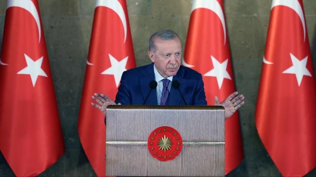 Cumhurbaşkanı Erdoğan: Bizi tanımak isteyenler Malazgirt'e, Çanakkale'ye baksın haber görseli