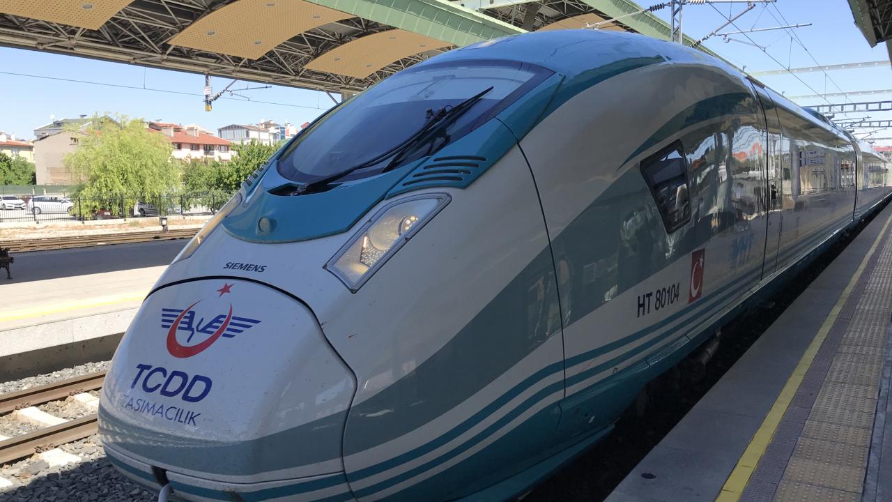 Türkiye’nin ikinci yüksek hızlı tren hattı 15 yaşında