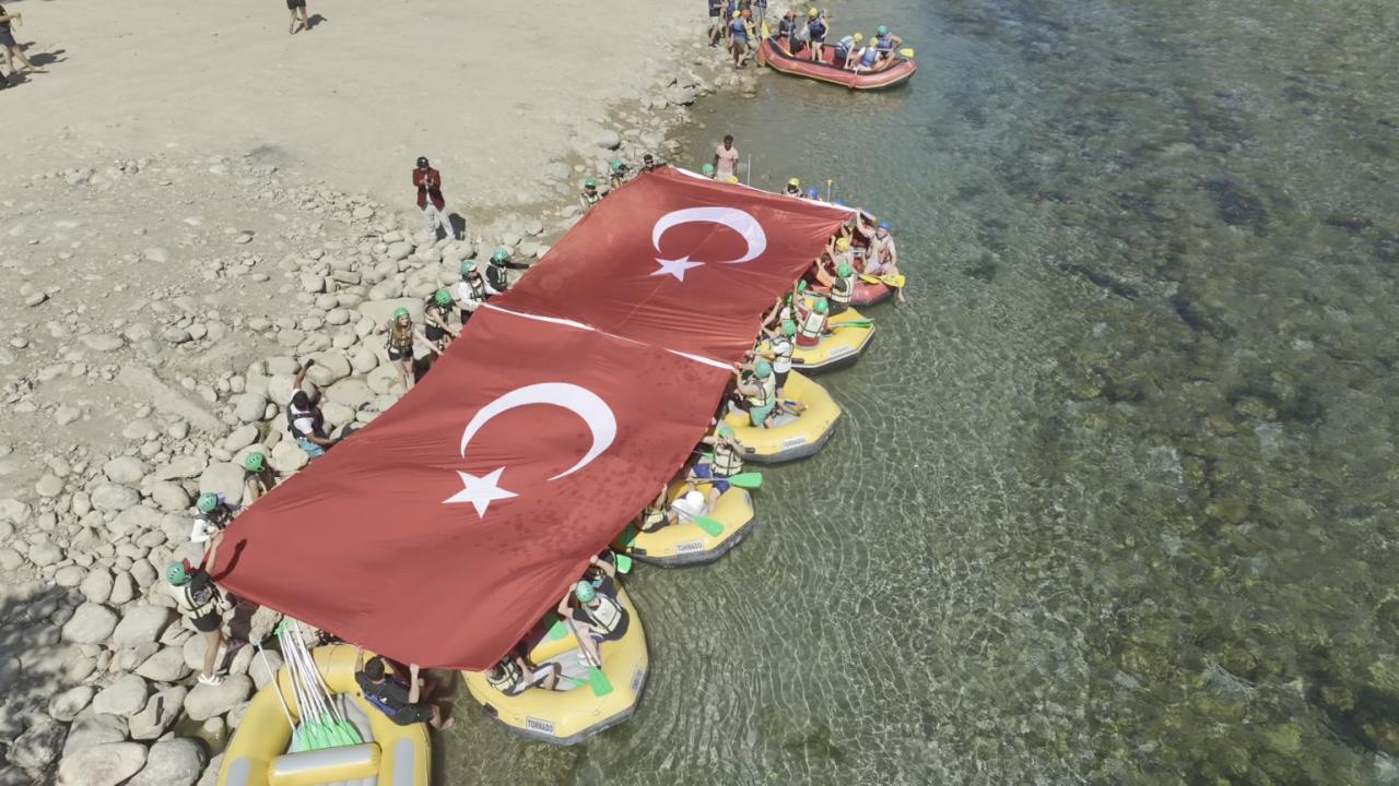 "Milli mücadele ruhunu sporla yaşatıyoruz"