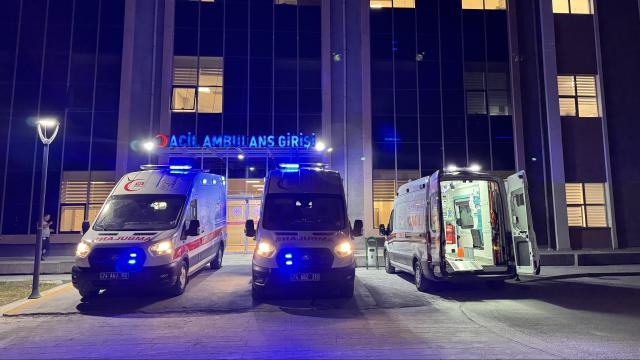 Bartın'da fındık işçilerini taşıyan tarım aracı devrildi : 8 yaralı haber görseli