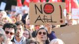 Almanya'da AfD'nin tarihi seçim zaferinin ardından kitlesel protestolar başladı