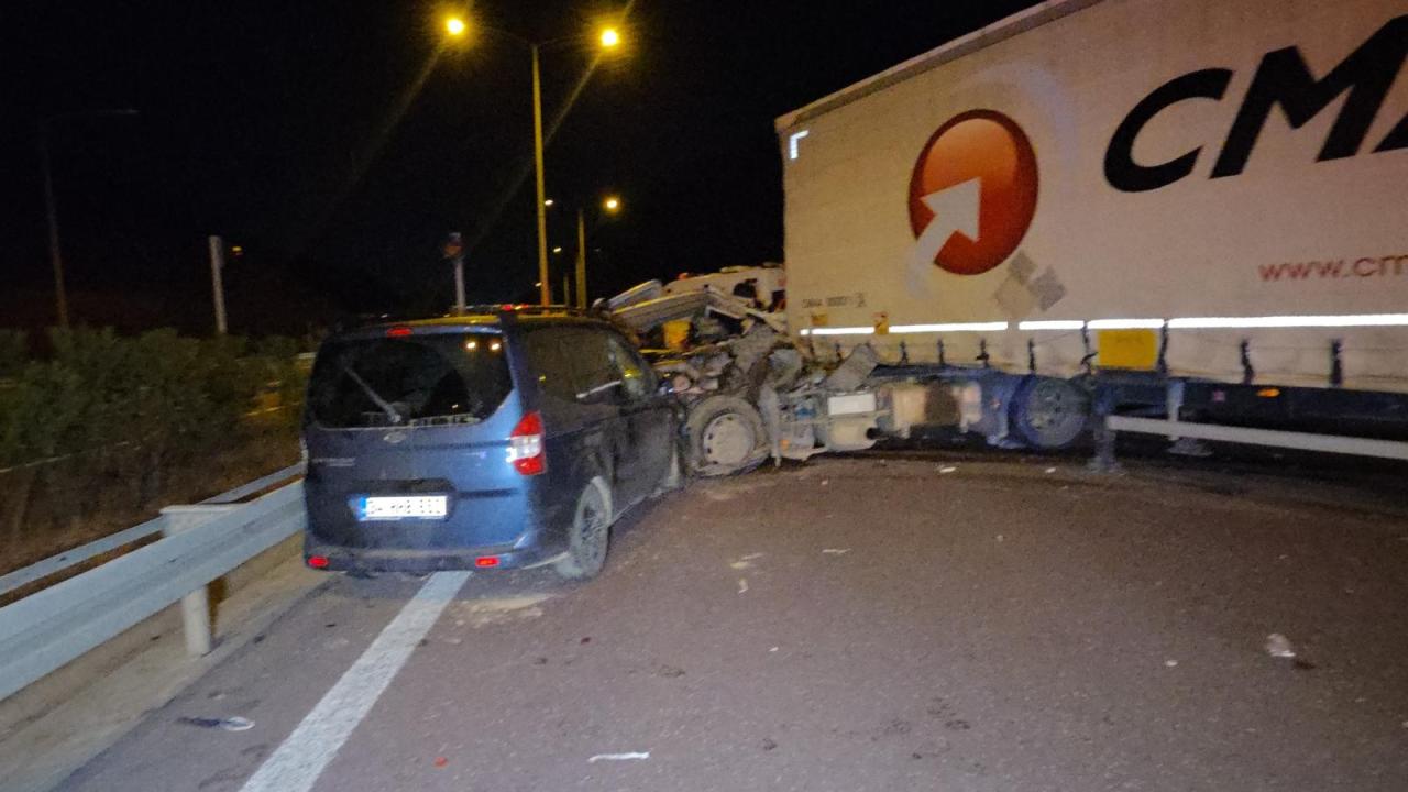 Bursa’da zincirleme kaza: Otoyol trafiğe kapandı