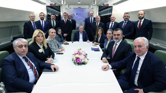 Cumhurbaşkanı Erdoğan: Şanghay İşbirliği Teşkilatı üyeliği Batı'ya sırt çevirme anlamına gelmez haber görseli