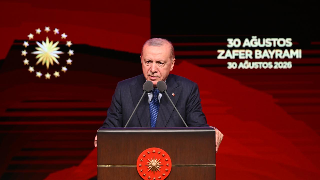 Cumhurbaşkanı Erdoğan: Bizi tanımak isteyenler Malazgirt'e, Çanakkale'ye baksın