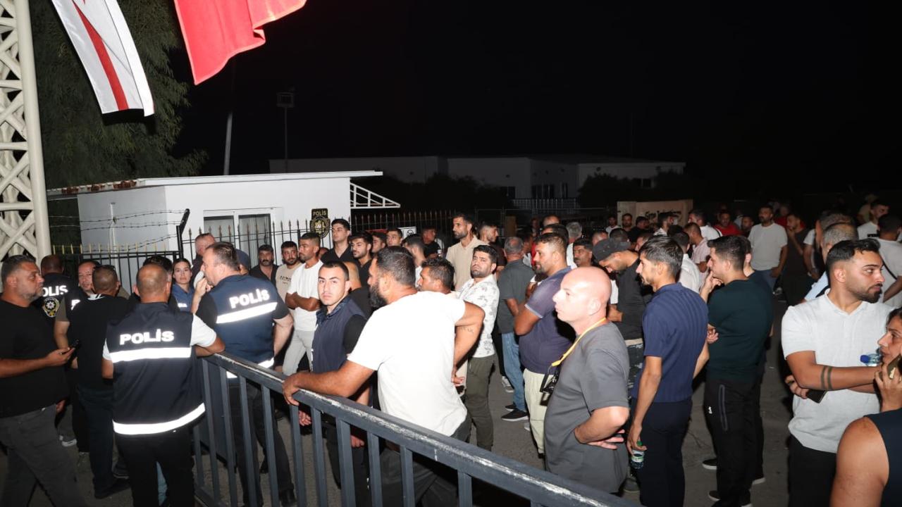KKTC Girne'de kayıp yakınlarının umutlu bekleyişi devam ediyor