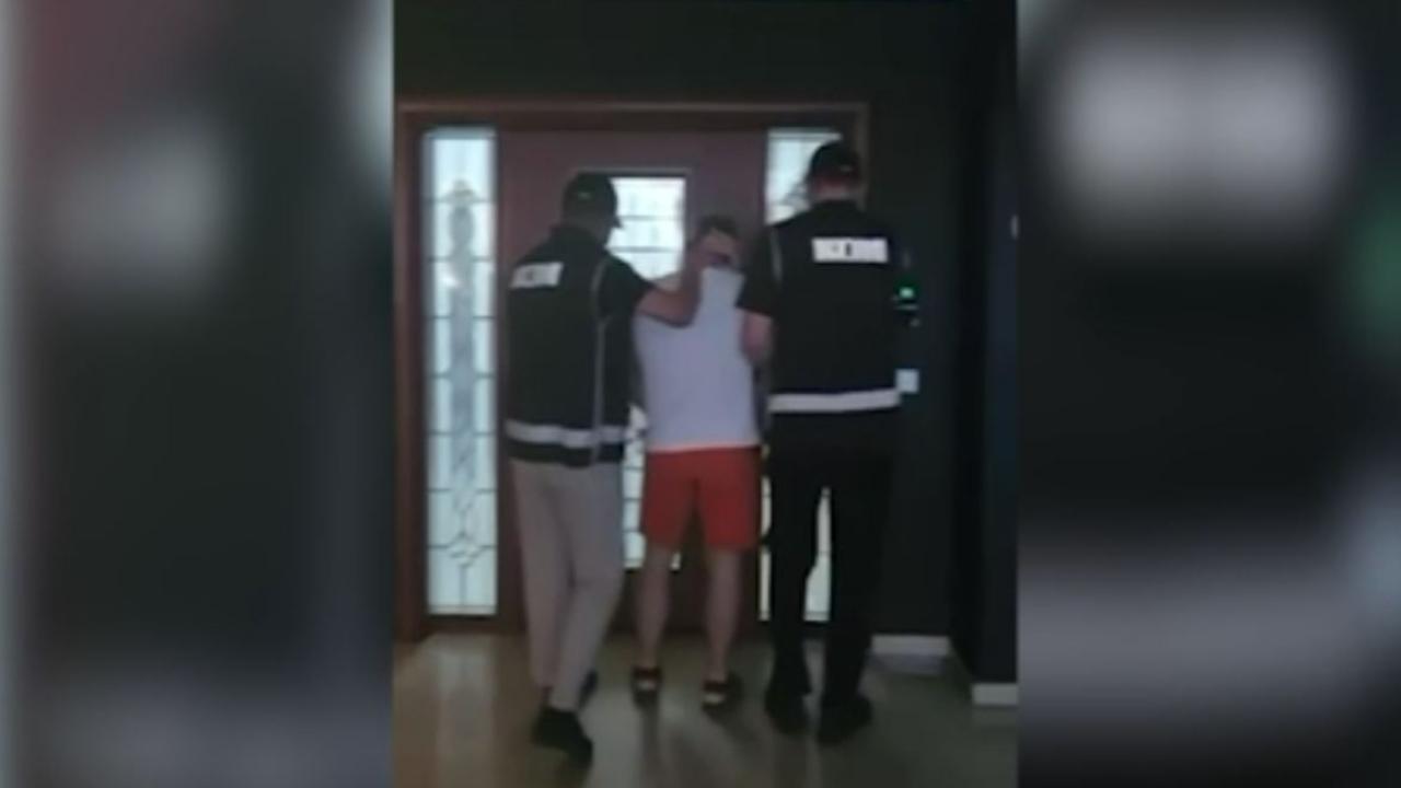 Interpol tarafından kırmızı bültenle aranan zanlı Antalya'da yakalandı