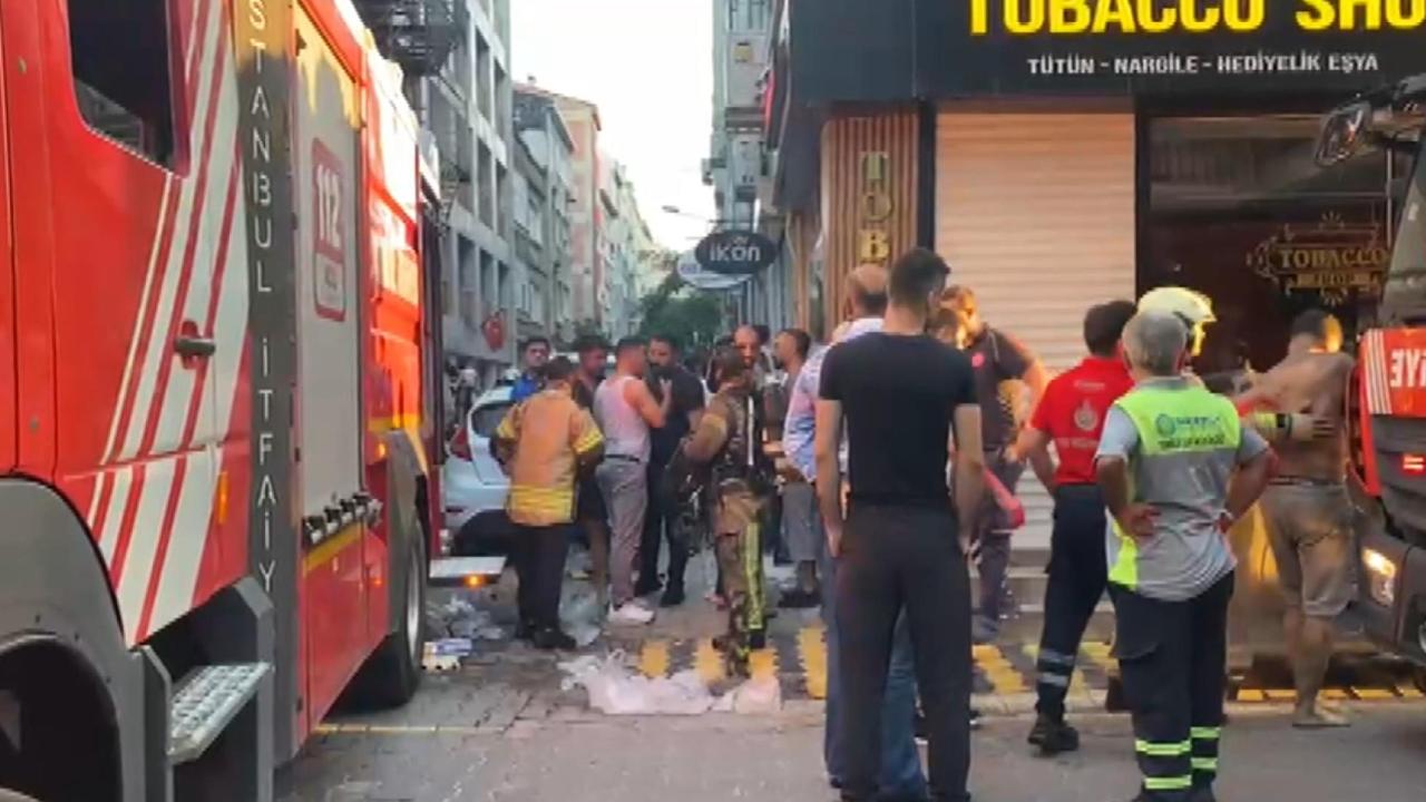 Bakırköyde otelde çıkan yangında 12 kişi yaralandı