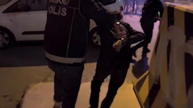 Yolcu otobüsünde 3 kilogram uyuşturucu ele geçirildi haber görseli