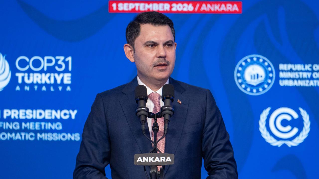 Bakan Kurum: Türkiye'nin en kapsamlı dip çamuru temizliğini başlatacağız