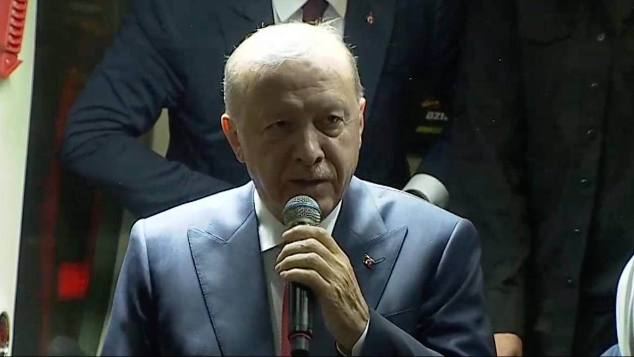 Cumhurbaşkanı Erdoğan, Güneysu'da hemşehrilerine seslendi
