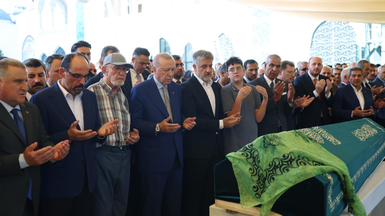 Cumhurbaşkanı Erdoğan, AK Parti Şanlıurfa Milletvekili Önen'in kızının cenaze törenine katıldı