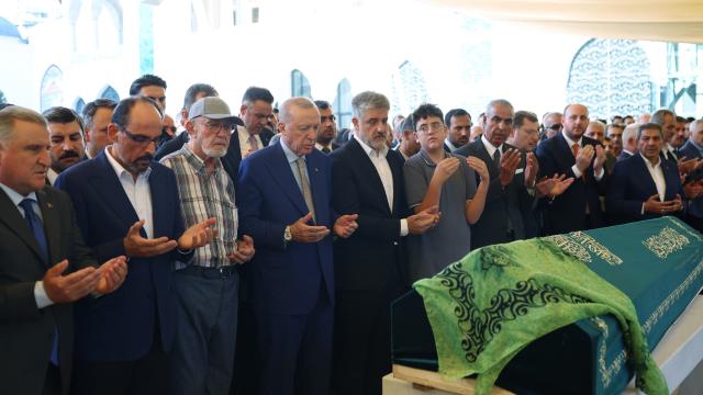 Cumhurbaşkanı Erdoğan, AK Parti Şanlıurfa Milletvekili Önen'in kızının cenaze törenine katıldı haber görseli