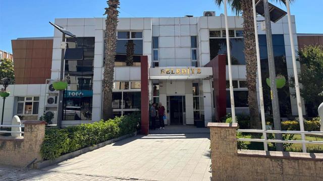 Seferihisar Belediyesi'ne rüşvet operasyonunda 29 tutuklama haber görseli