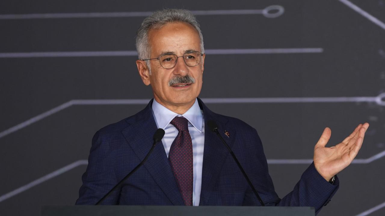 Bakan Uraloğlu: Türkiye yalnızca bir pazar değil stratejik bir teknoloji merkezidir