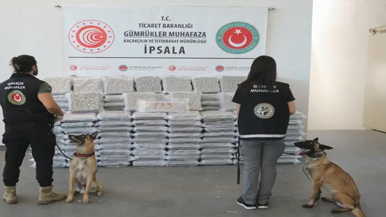 İpsala Gümrük Kapısı'nda 387 kilogram uyuşturucu ele geçirildi