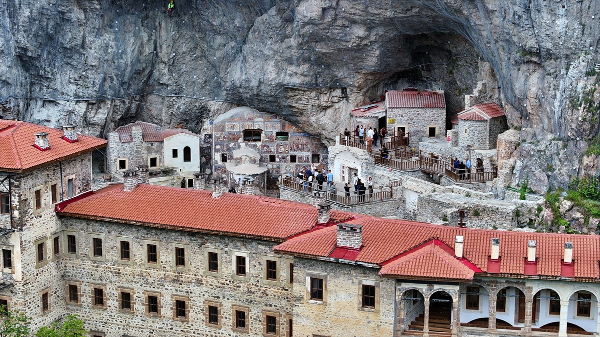 Vazelon ve Kuştul manastırlarında çalışmalar başladı