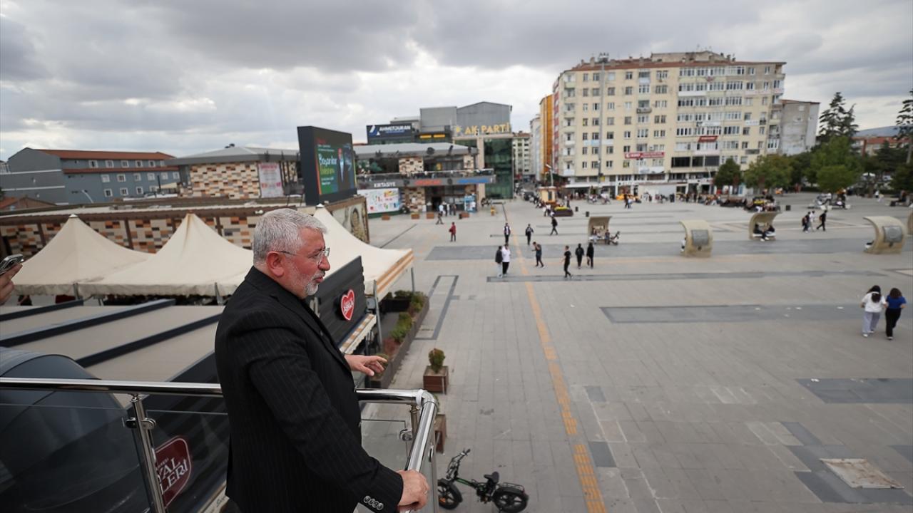 "Barışın, sevginin timsali bir meydan oldu"