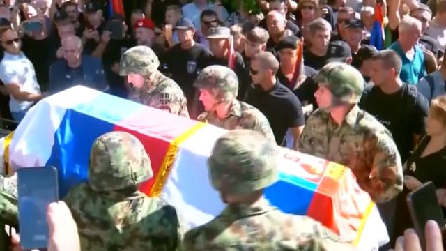 "Bosna Kasabı"na askeri törenin arka yüzü