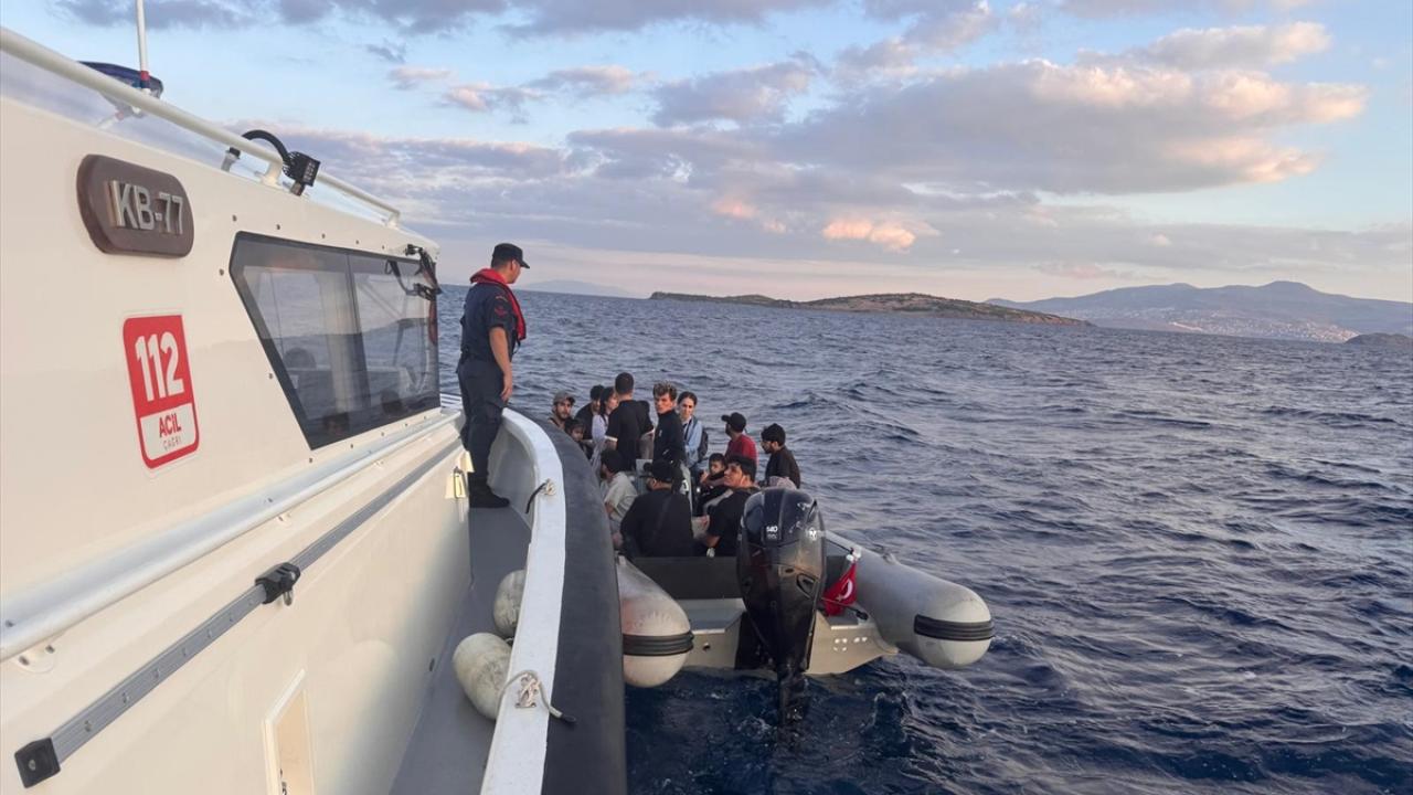 İzmir'de 19 düzensiz göçmen yakalandı