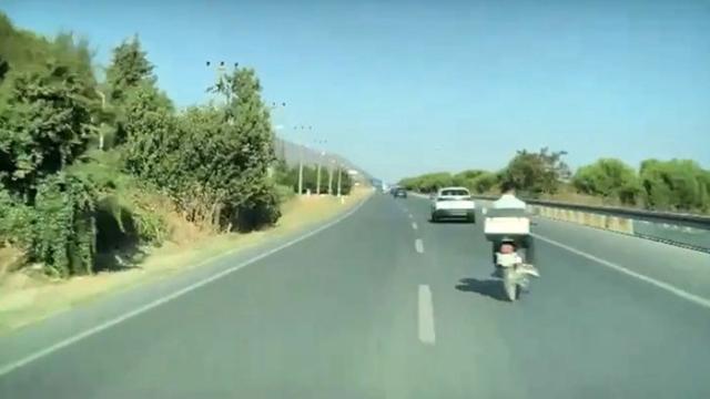 Denizli'de faciadan dönülen anlar araç kamerasında