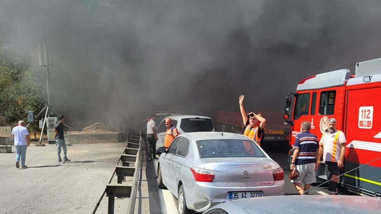 Bayraklı Tünelleri’nde tır yangını