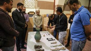 ABD'den Suriye'ye iade edilen 21 arkeolojik eser, Şam Ulusal Müzesinde