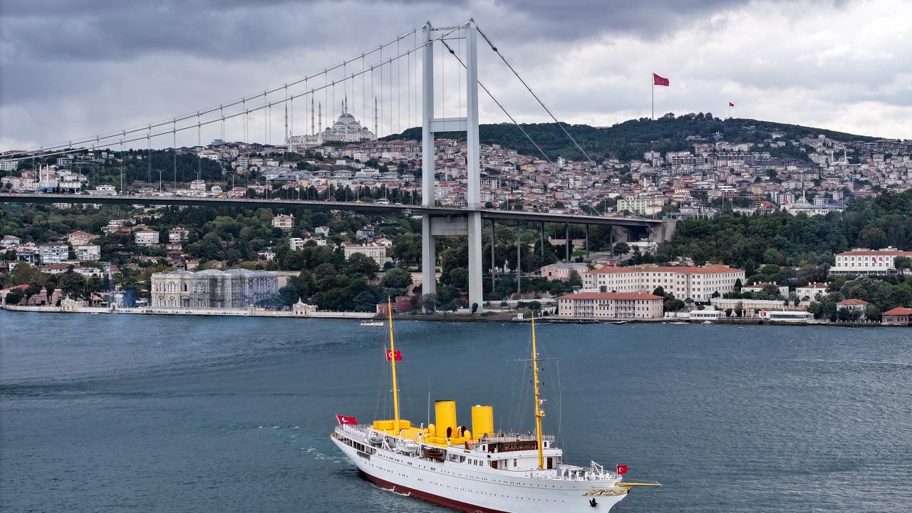 Barbaros Hayreddin Paşa Anıtı`na ziyaret