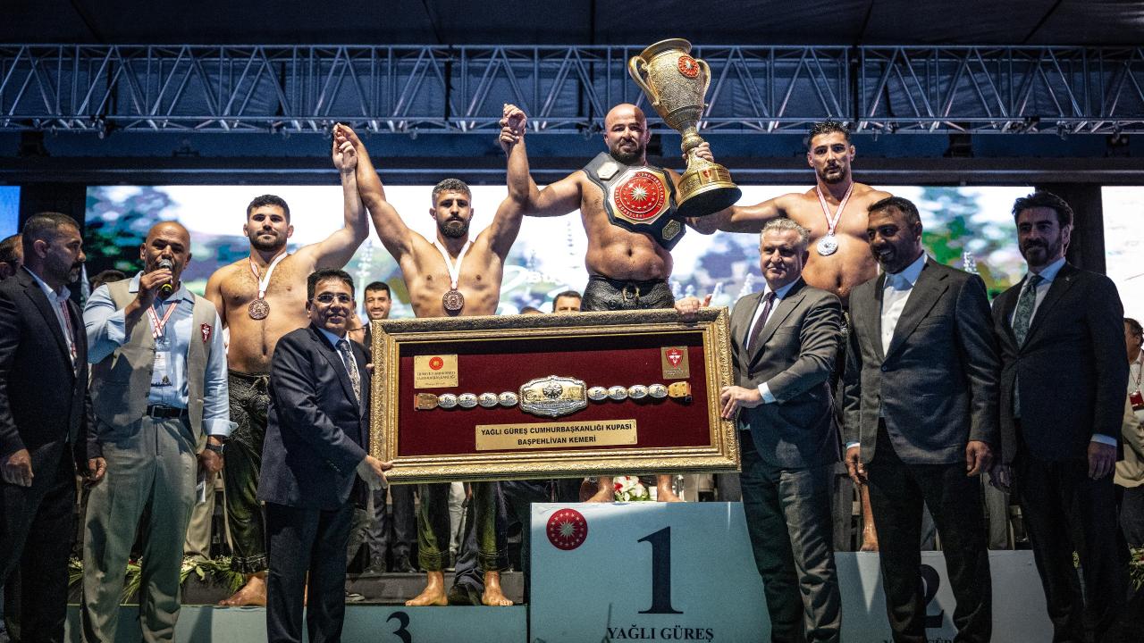 Cumhurbaşkanlığı Kupası'nda başpehlivanlığı Orhan Okulu kazandı