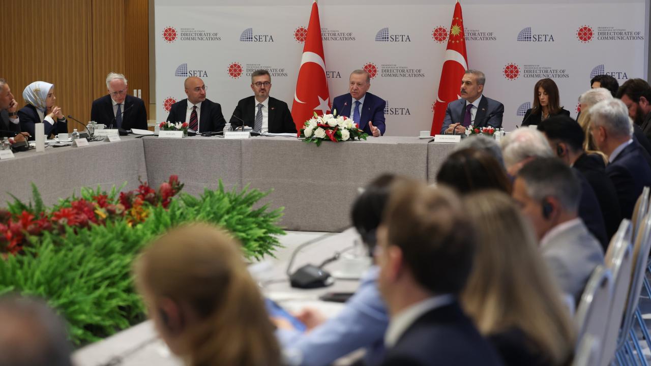 Cumhurbaşkanı Erdoğan ABD'li düşünce kuruluşu temsilcileriyle bir araya geldi