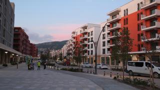 Depremlerde yıkımın yaşandığı Hatay'daki Atatürk Caddesi yeni iş yerleriyle hareketlendi