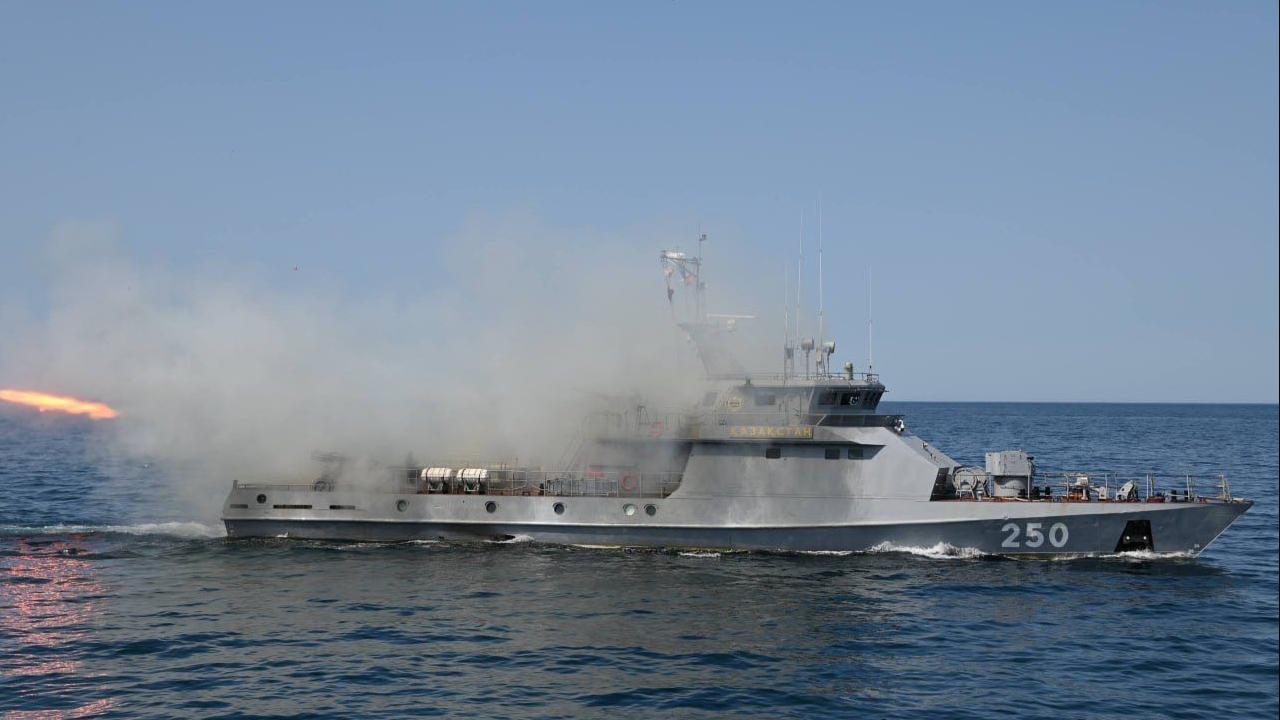 Kazakistan'da deniz tatbikatında 12 asker hayatını kaybetti