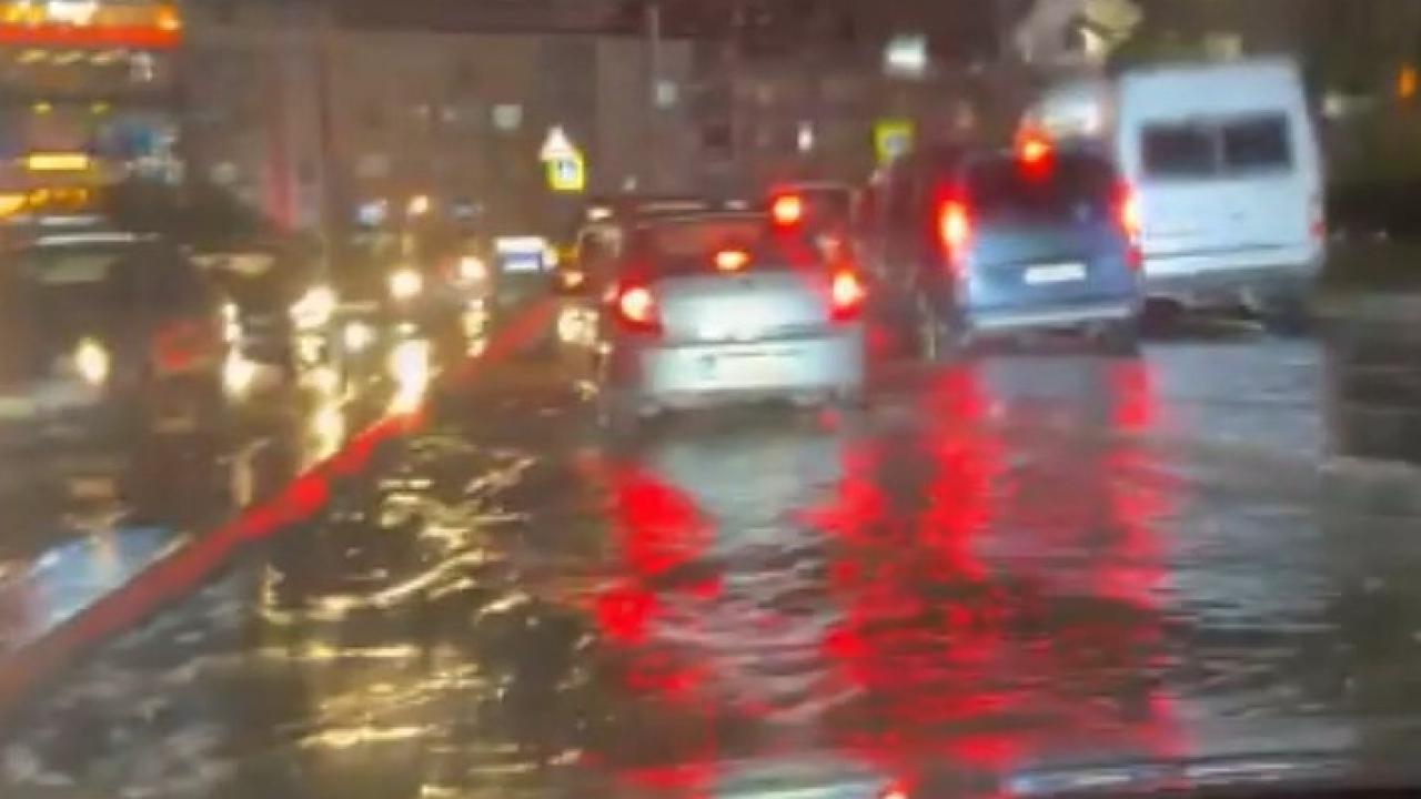 İstanbul'da sağanak etkili oldu