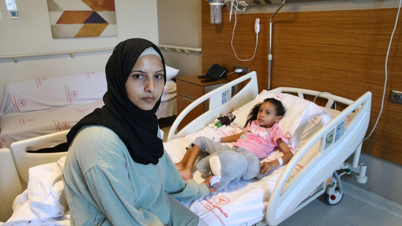 "Yavrumuzun sağlığına kavuşması için gerekli tüm tıbbi süreçler titizlikle yürütülüyor"