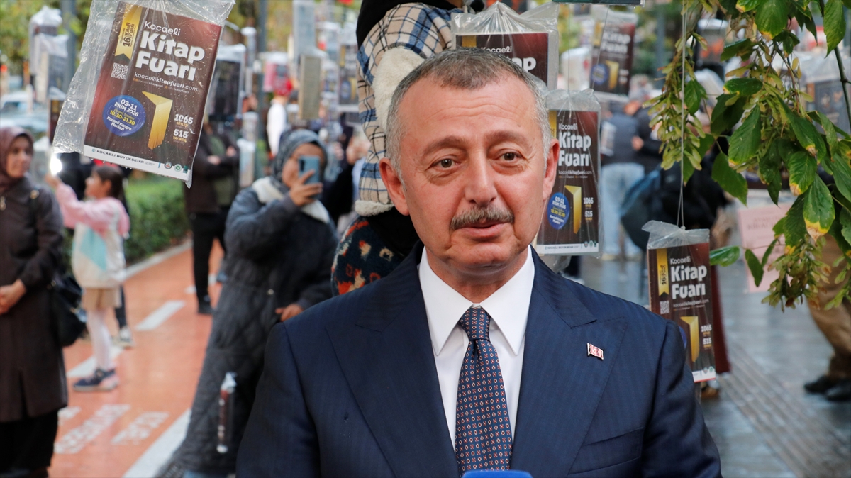 "Yine çok renkli bir kitap fuarı daha şehrimizde gerçekleşmiş olacak"