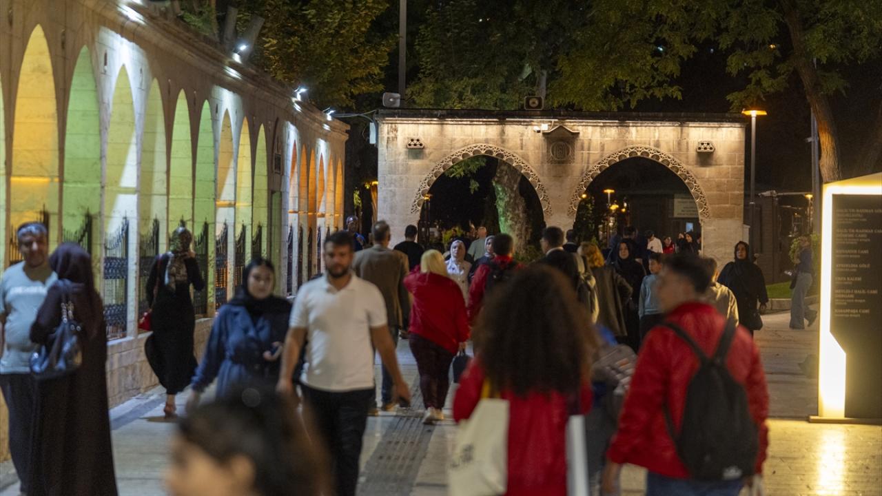 "Güneydoğu halkının misafirperverliği ziyaretçileri mutlu ediyor"
