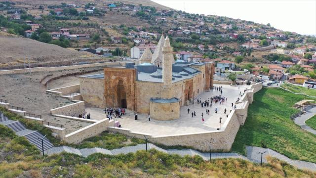 Divriği Ulu Camii ve Darüşşifası 9 ayda yaklaşık 400 bin ziyaretçiyi ağırladı