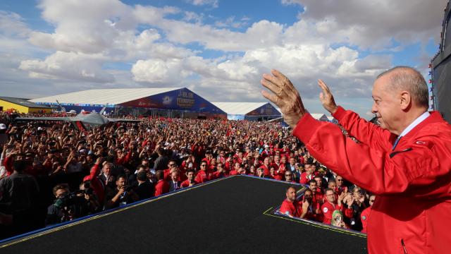 Cumhurbaşkanı Erdoğan, TEKNOFEST Güneydoğu'yu ziyaret etti