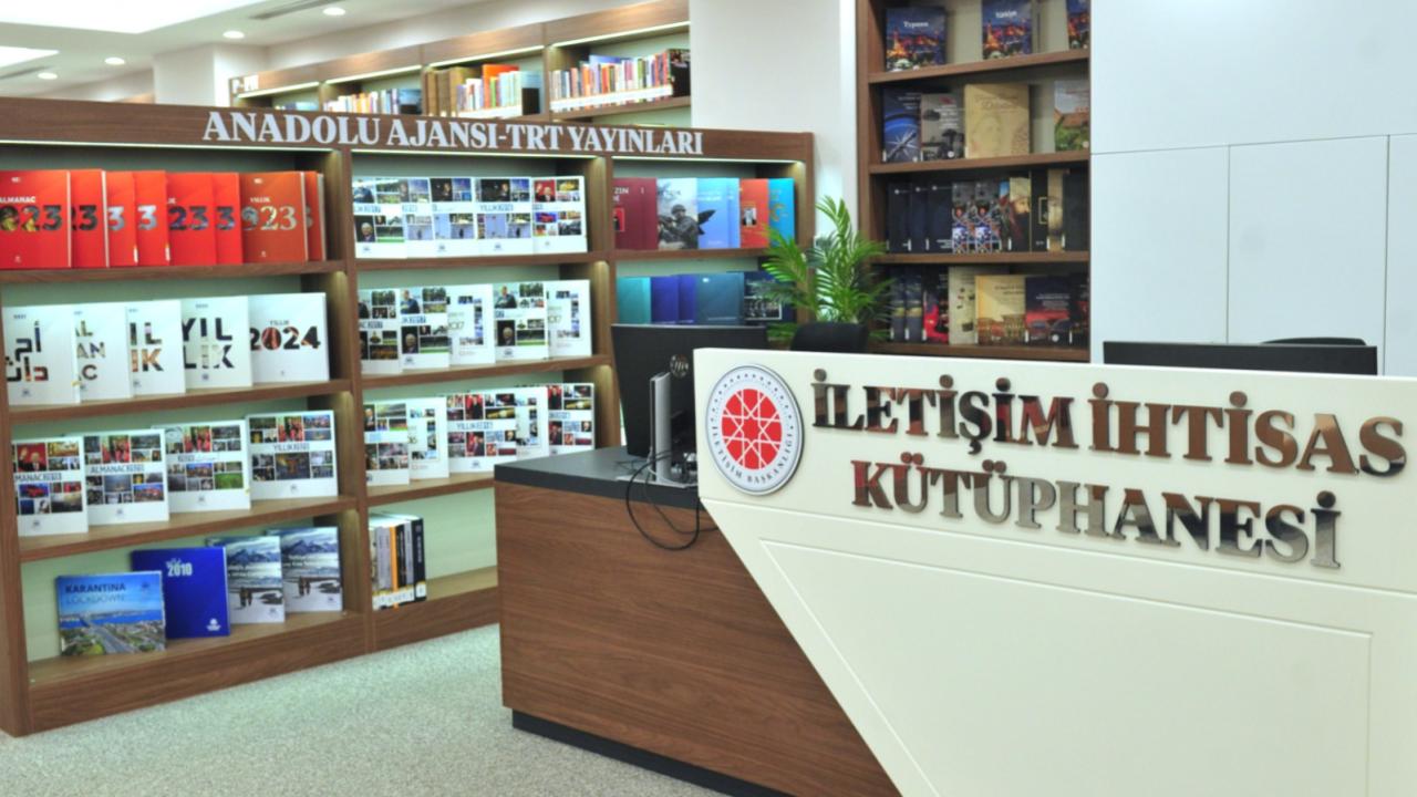 İletişim İhtisas Kütüphanesi’ne kurumsal sorumluluk özel ödülü