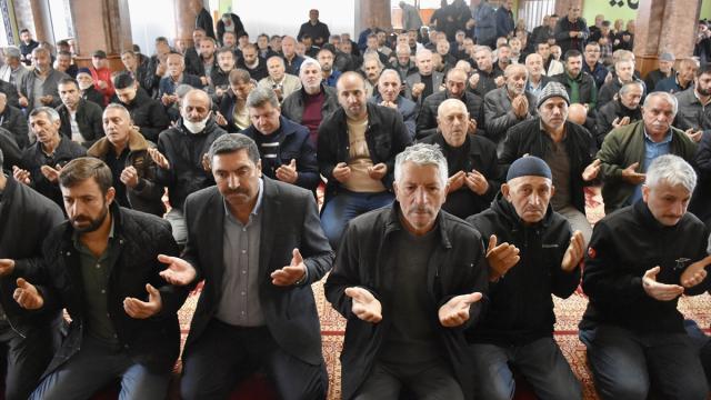 Ordu'da üreticiler fındıklarını kurutabilmek için "güneş duası" yaptı