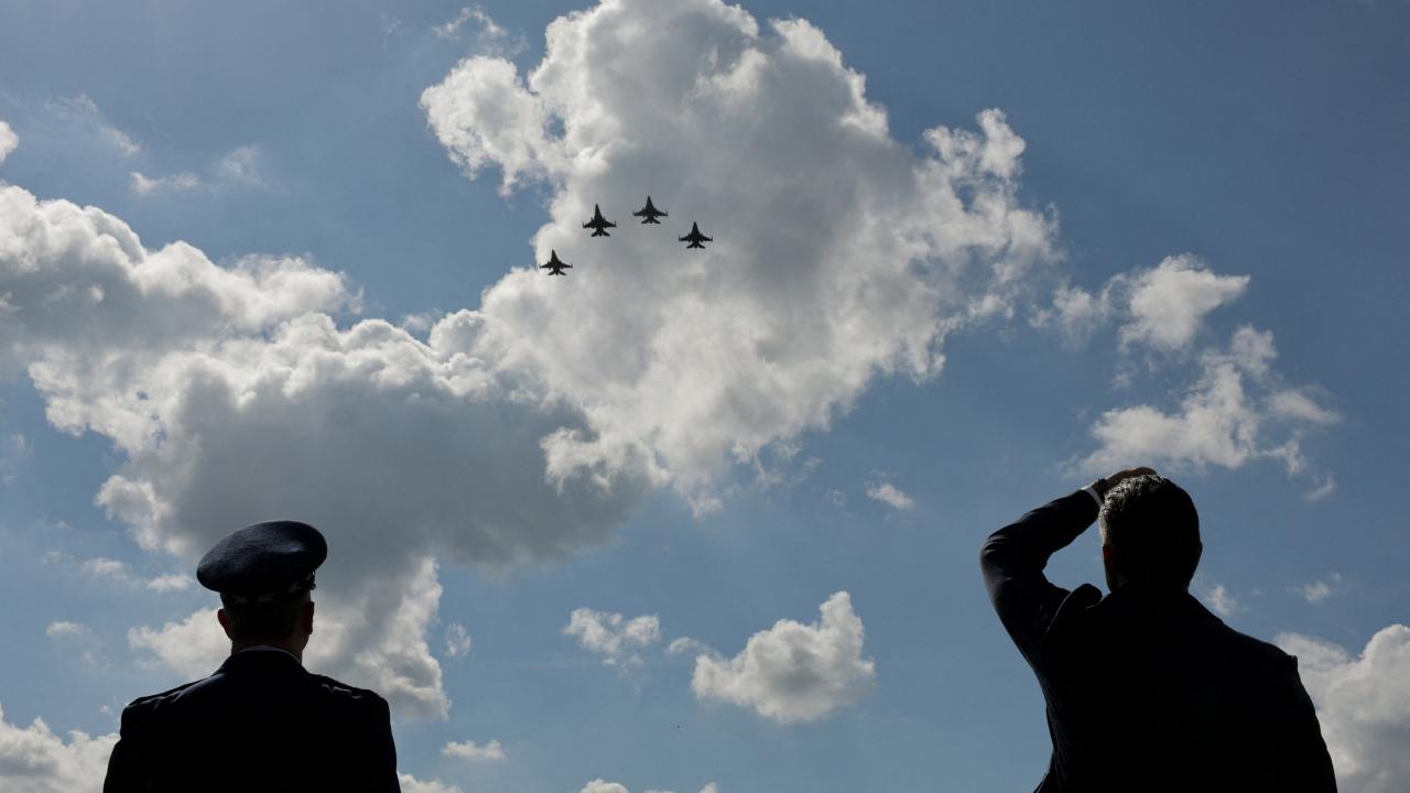 ABD'li Senatör'den Pentagon'a tedarik zincirlerini gözden geçirme çağrısı