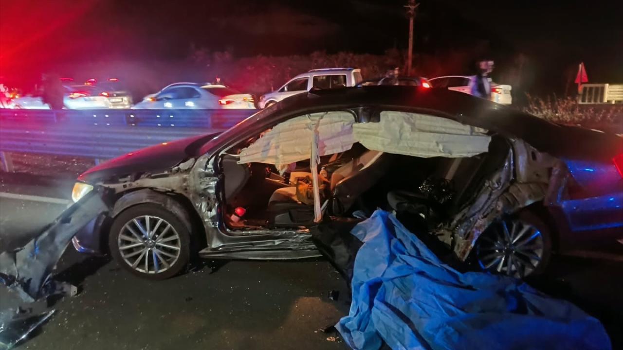 Bingöl’de bariyere çarpan otomobildeki 2 kişi öldü