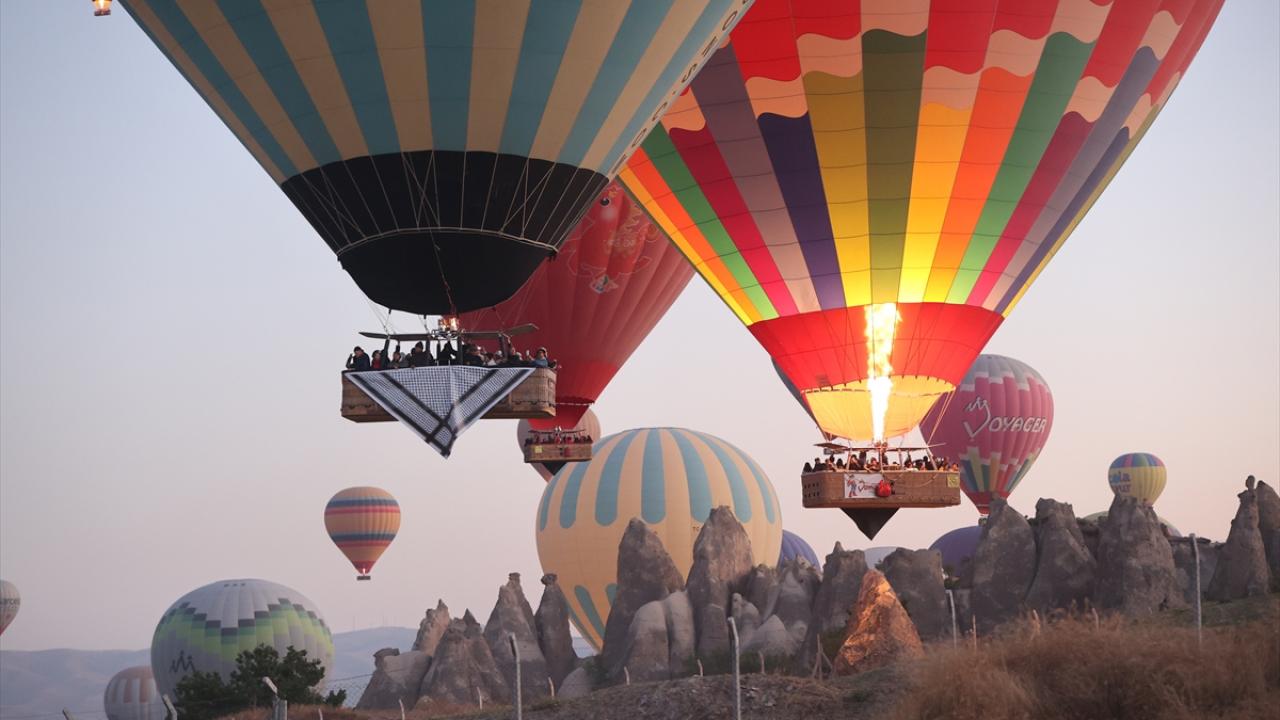 Kapadokya'da gökyüzünden Gazze'ye destek mesajı