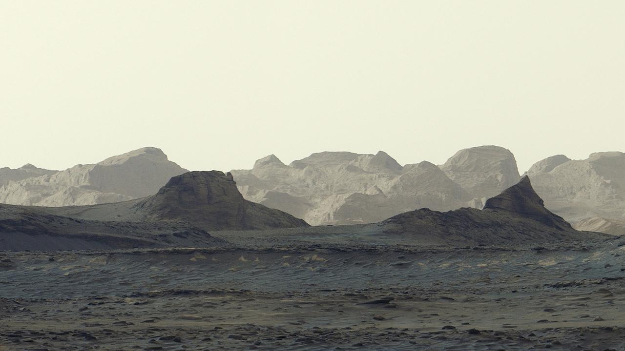 NASA'nın Curiosity aracı Mars'ta çarpıcı bir şafak fotoğrafı çekti