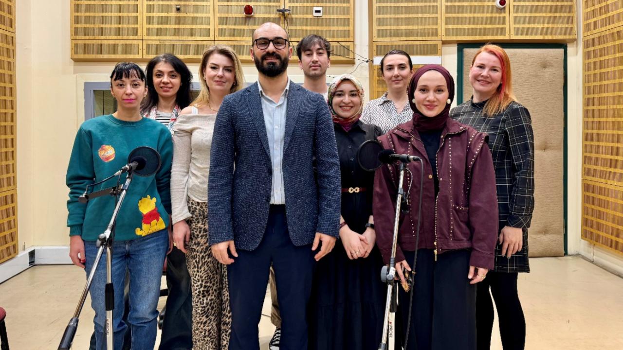Diksiyondan dublaja seslendirme eğitimi TRT Akademi'de
