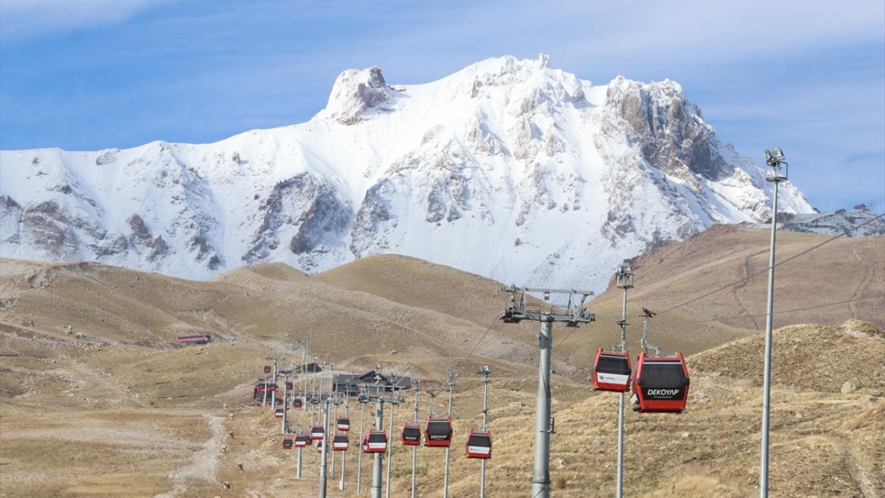 Erciyes’te 2 dağcı için arama kurtarma çalışması başlatıldı