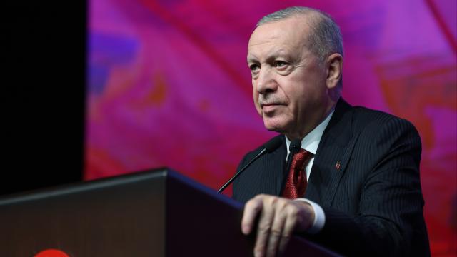 Cumhurbaşkanı Erdoğan vefatının 8. yılında Ara Güler'i andı