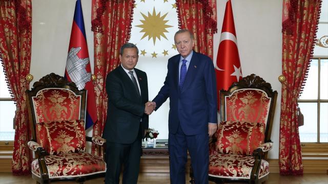 Cumhurbaşkanı Erdoğan, Kamboçya Başbakanı Manet'i kabul etti haber görseli