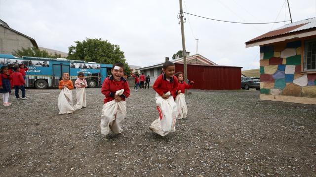 Muş'ta gezici kütüphane 250 köyde 11 bin 500 öğrenciye ulaştı