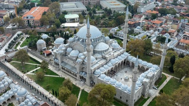 Süleymaniye Camii'nin bilinmeyen detayları restorasyonlarla açığa çıktı