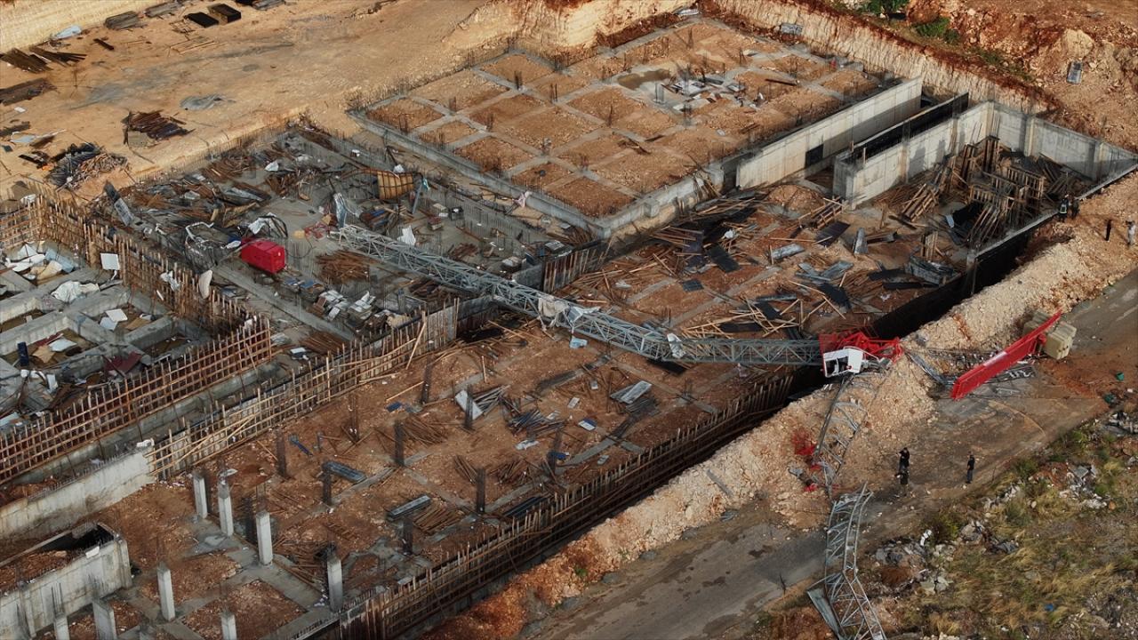 Antalya'da hortum faciası: 4 ölü, 1 yaralı